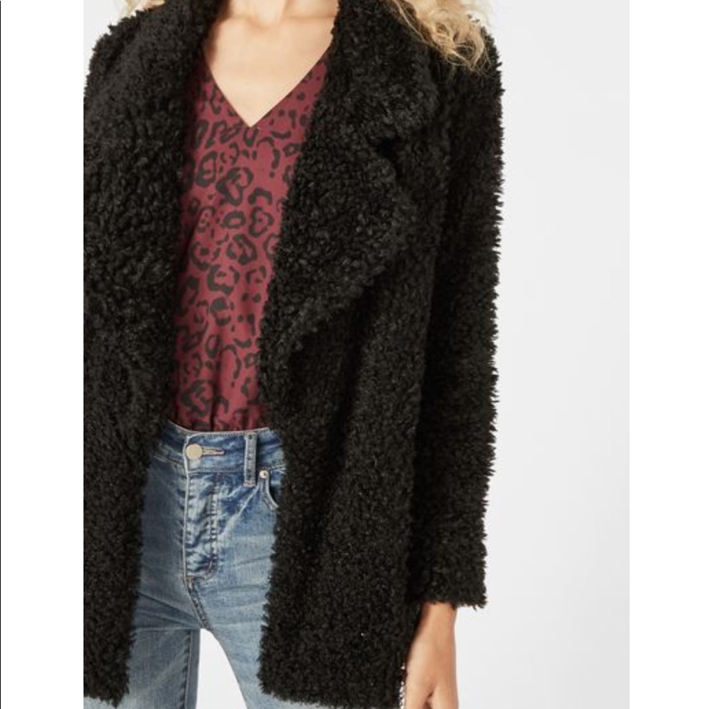 Drape Front Sherpa Coat. Size Small. - Picture 2 of 6